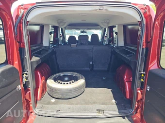 2019 Ram ProMaster City Wagon SLT Minivan 122.4" WB - miniatura 11