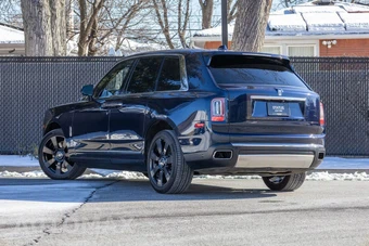 2019 Rolls-Royce Cullinan – miniatura 23