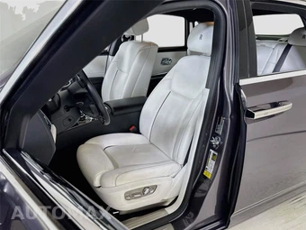 2019 Rolls-Royce Ghost – miniatura 14
