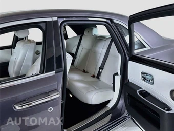 2019 Rolls-Royce Ghost – miniatura 25