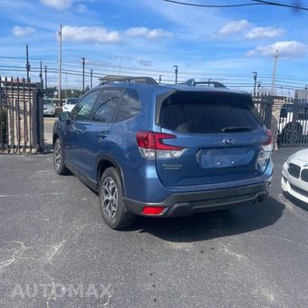 2019 Subaru Forester Premium - miniatura 3