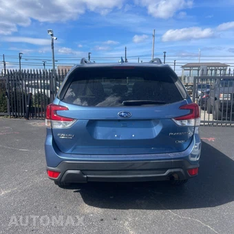 2019 Subaru Forester Premium - miniatura 4