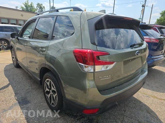 2019 Subaru Forester Premium - miniatura 2
