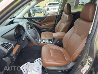 2019 Subaru Forester Touring - miniatura 3