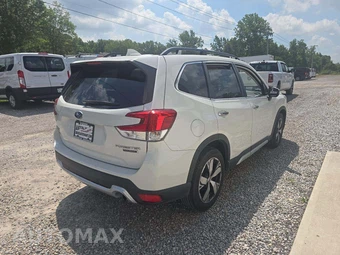 2019 Subaru Forester Touring - miniatura 3