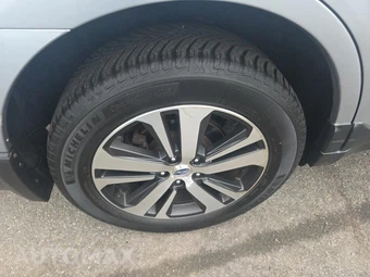 2019 Subaru Outback 3.6R Limited - miniatura 10