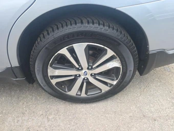 2019 Subaru Outback 3.6R Limited - miniatura 11