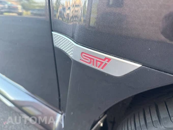 2019 Subaru WRX STi - miniatura 11