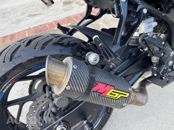 2019 Suzuki GSX-S750 – miniatura 10