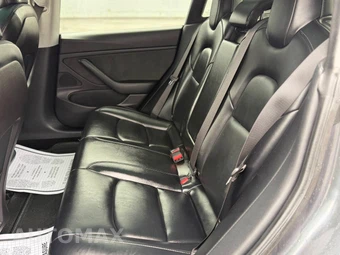 2019 Tesla Model 3 - miniatura 19