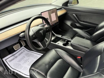 2019 Tesla Model 3 - miniatura 27