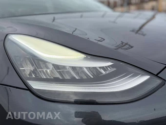 2019 Tesla Model 3 - miniatura 8