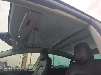 2019 Tesla Model 3 Long Range – miniatura 11