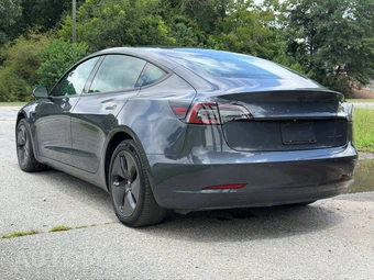2019 Tesla Model 3 Long Range – miniatura 3