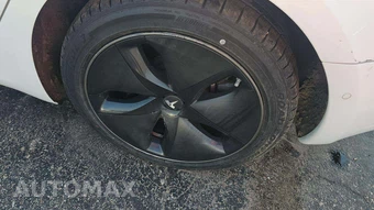 2019 Tesla Model 3 Long Range - miniatura 20