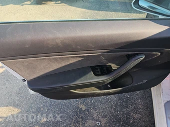 2019 Tesla Model 3 Long Range - miniatura 9