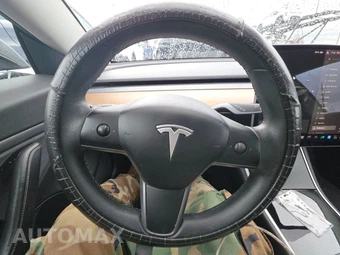 2019 Tesla Model 3 Long Range - miniatura 10
