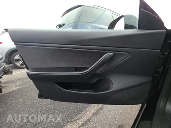 2019 Tesla Model 3 Long Range - miniatura 9
