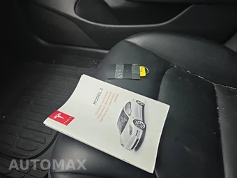 2019 Tesla Model 3 Long Range – miniatura 31
