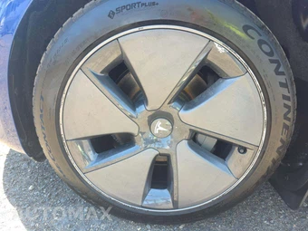 2019 Tesla Model 3 Long Range – miniatura 24