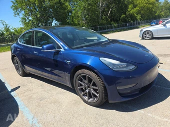 2019 Tesla Model 3 Long Range – miniatura 3