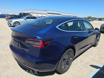 2019 Tesla Model 3 Long Range – miniatura 4