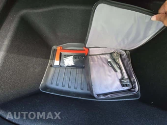 2019 Tesla Model 3 Long Range – miniatura 15