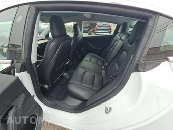 2019 Tesla Model 3 Mid Range – miniatura 13