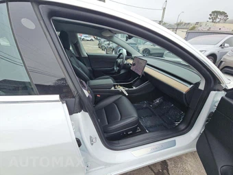 2019 Tesla Model 3 Mid Range – miniatura 19