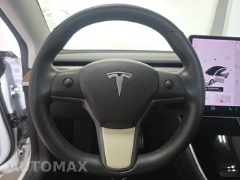 2019 Tesla Model 3 Performance – miniatura 10