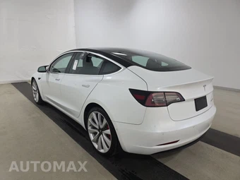 2019 Tesla Model 3 Performance – miniatura 6