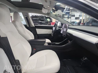 2019 Tesla Model 3 Standard Range - miniatura 8