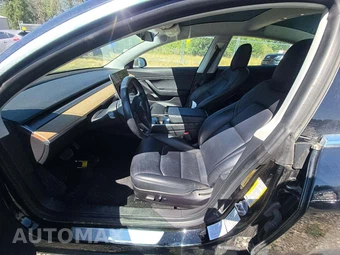 2019 Tesla Model 3 Standard Range Plus – miniatura 3
