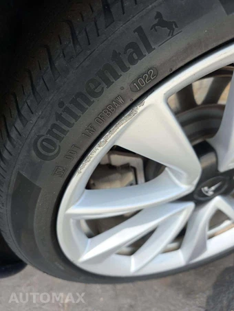 2019 Tesla Model 3 Standard Range Plus - miniatura 31