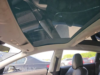 2019 Tesla Model 3 Standard Range Plus – miniatura 17