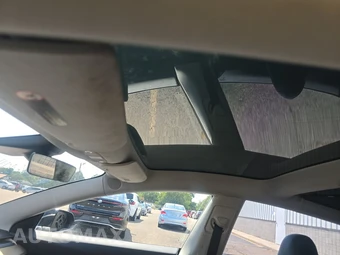 2019 Tesla Model 3 Standard Range Plus - miniatura 18