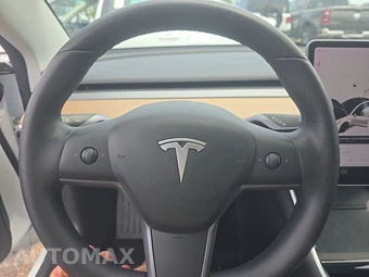2019 Tesla Model 3 Standard Range Plus – miniatura 10