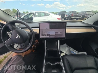 2019 Tesla Model 3 Standard Range Plus – miniatura 11