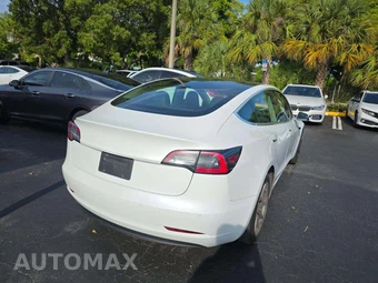 2019 Tesla Model 3 Standard Range Plus - miniatura 3