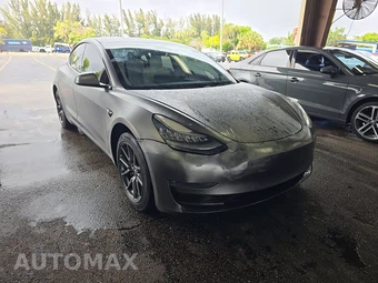 2019 Tesla Model 3 Standard Range Plus – miniatura 3