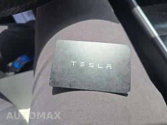 2019 Tesla Model 3 Standard Range Plus - miniatura 8