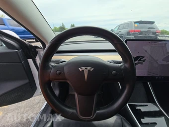 2019 Tesla Model 3 Standard Range Plus – miniatura 10