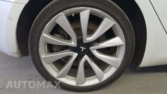 2019 Tesla Model 3 Standard Range Plus – miniatura 30
