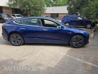 2019 Tesla Model 3 Standard Range Plus – miniatura 5
