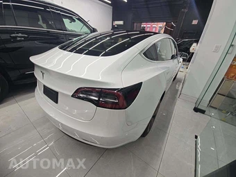 2019 Tesla Model 3 Standard Range Plus – miniatura 3