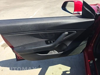 2019 Tesla Model 3 Standard Range Plus – miniatura 9