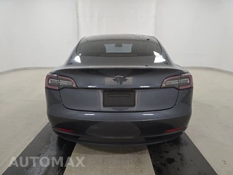 2019 Tesla Model 3 Standard Range Plus – miniatura 5