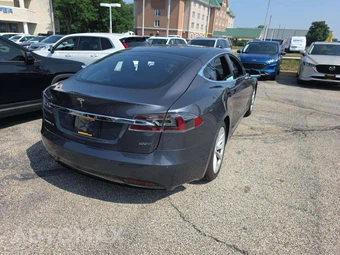 2019 Tesla Model S 100D - miniatura 3