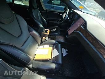 2019 Tesla Model S Long Range - miniatura 8