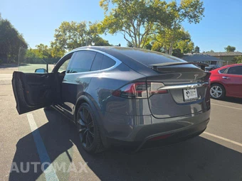2019 Tesla Model X Long Range - miniatura 2